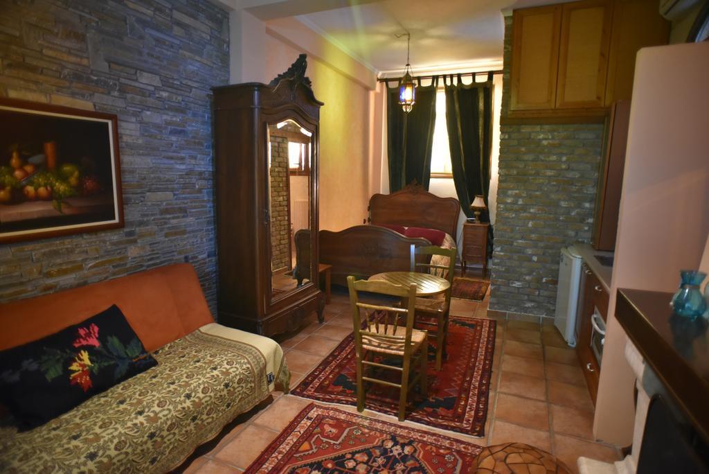 Santa Marina Guesthouse Káto Loutrákion المظهر الخارجي الصورة