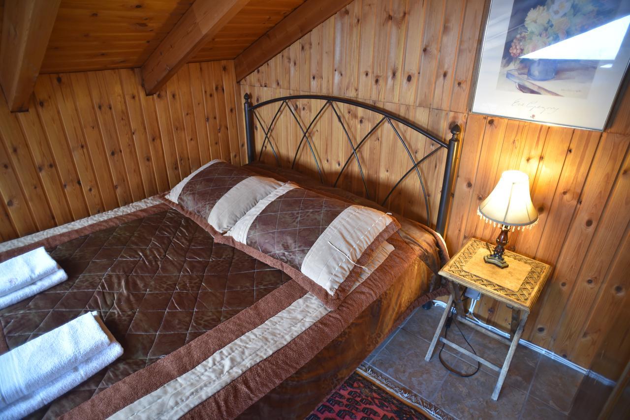 Santa Marina Guesthouse Káto Loutrákion المظهر الخارجي الصورة