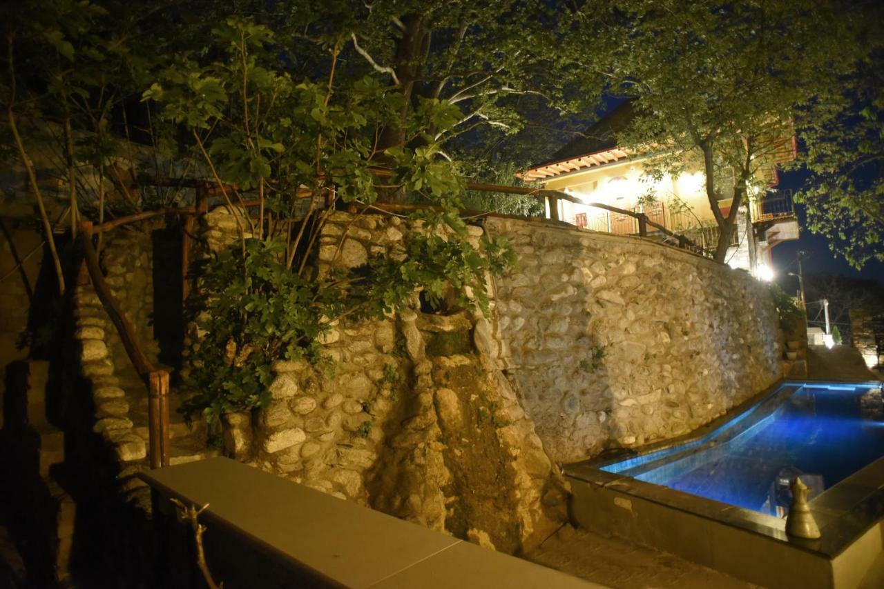 Santa Marina Guesthouse Káto Loutrákion المظهر الخارجي الصورة
