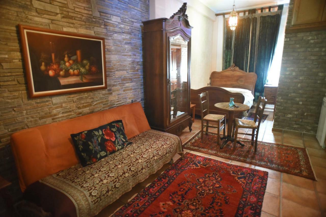 Santa Marina Guesthouse Káto Loutrákion المظهر الخارجي الصورة