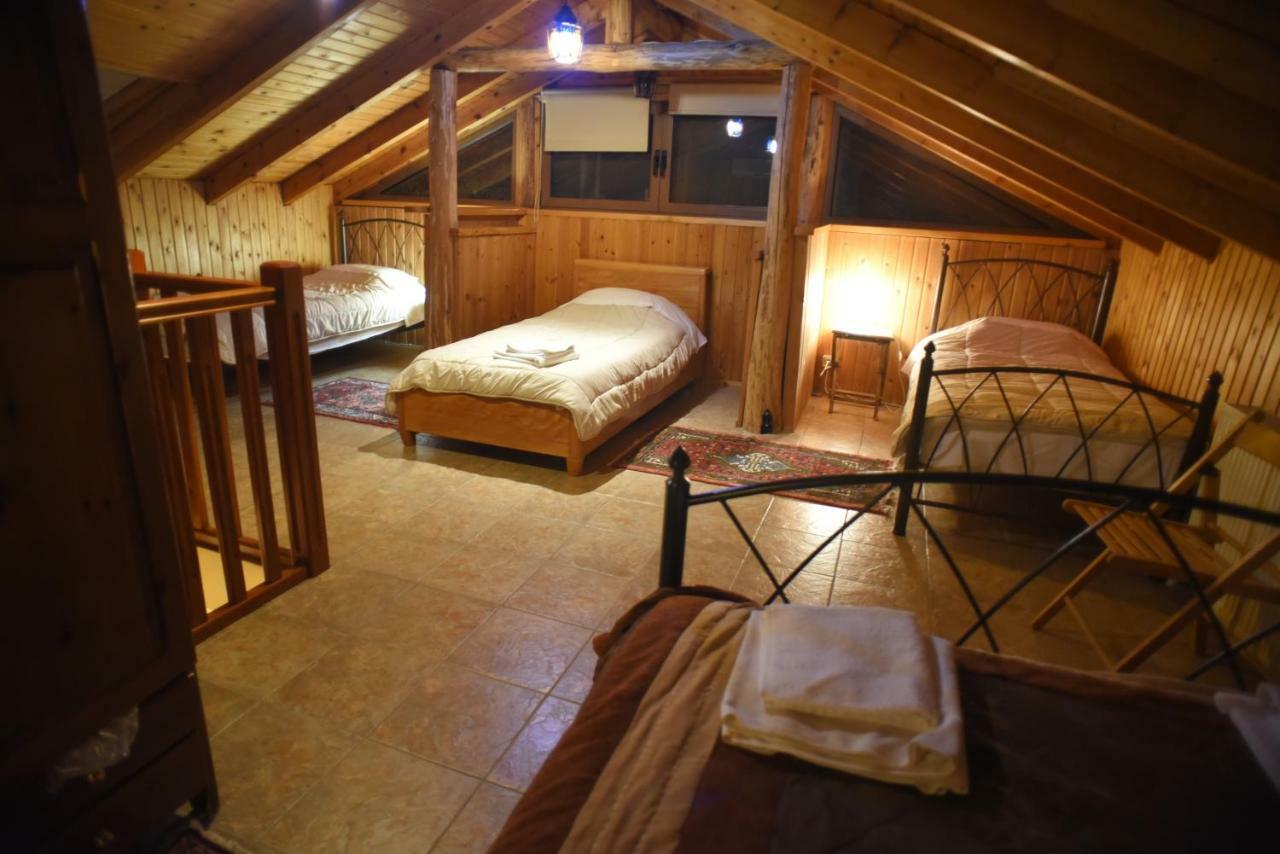 Santa Marina Guesthouse Káto Loutrákion المظهر الخارجي الصورة