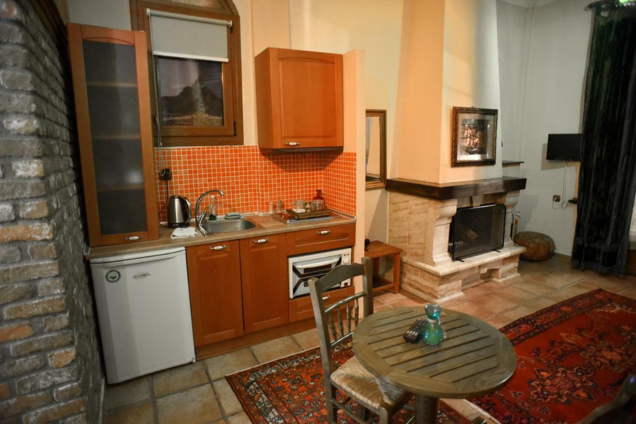 Santa Marina Guesthouse Káto Loutrákion المظهر الخارجي الصورة