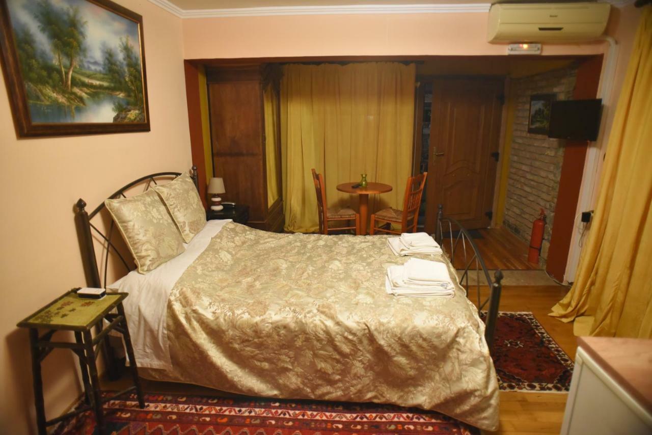 Santa Marina Guesthouse Káto Loutrákion المظهر الخارجي الصورة