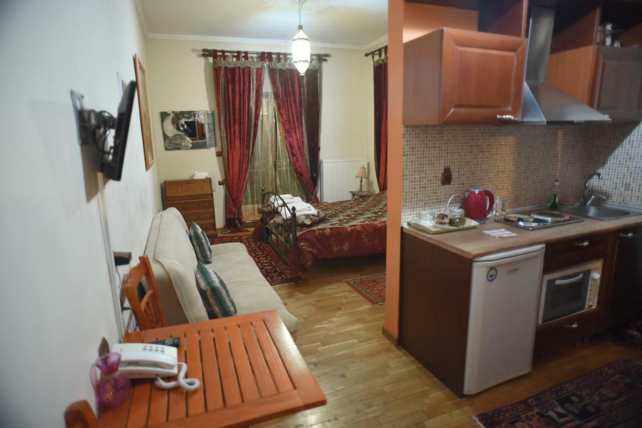 Santa Marina Guesthouse Káto Loutrákion المظهر الخارجي الصورة