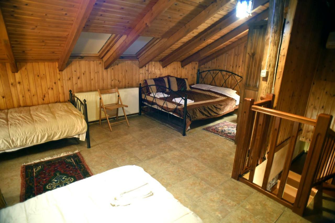 Santa Marina Guesthouse Káto Loutrákion المظهر الخارجي الصورة
