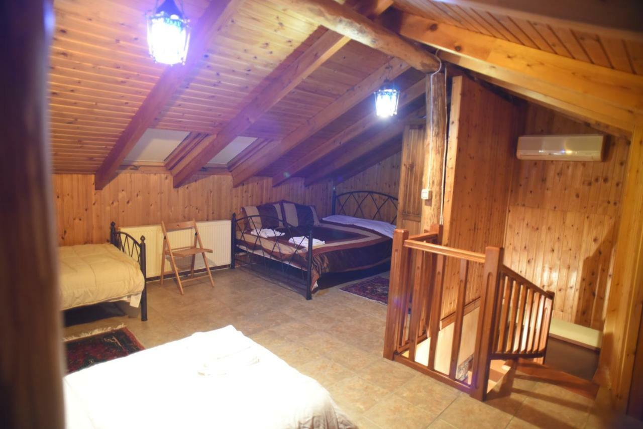 Santa Marina Guesthouse Káto Loutrákion المظهر الخارجي الصورة